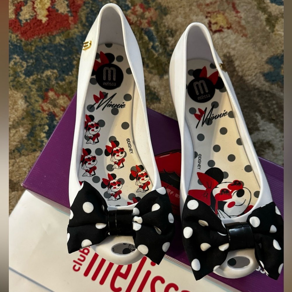 Mini Melissa Minnie mouse theme! New with the box!